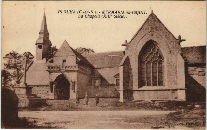 Carte postale ancienne Plouha Kermaria-en-Isquit - La Chapelle à Plouha