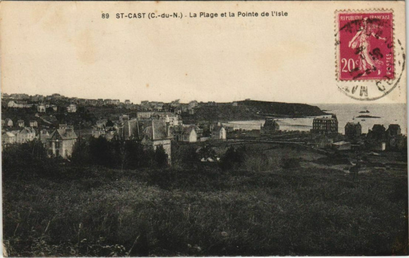 Carte postale ancienne Saint-Cast La Plage et la Pointe de l'Isle