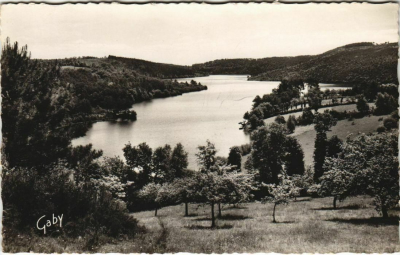 Carte postale ancienne Caurel Le Lac a Beau-Rivage à Caurel
