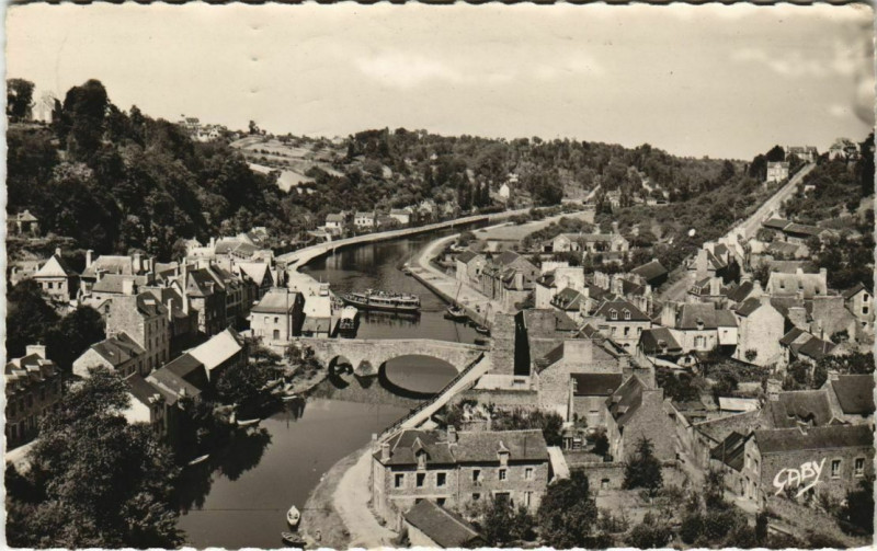 Carte postale ancienne Dinan Panorama à Dinan
