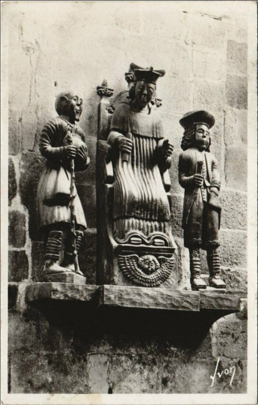 Carte postale ancienne Treguier La Cathedrale - Saint-Yves
