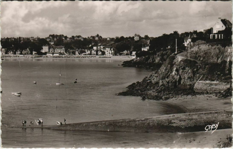 Carte postale ancienne Saint-Cast Le Port de la Pointe de l'Isle