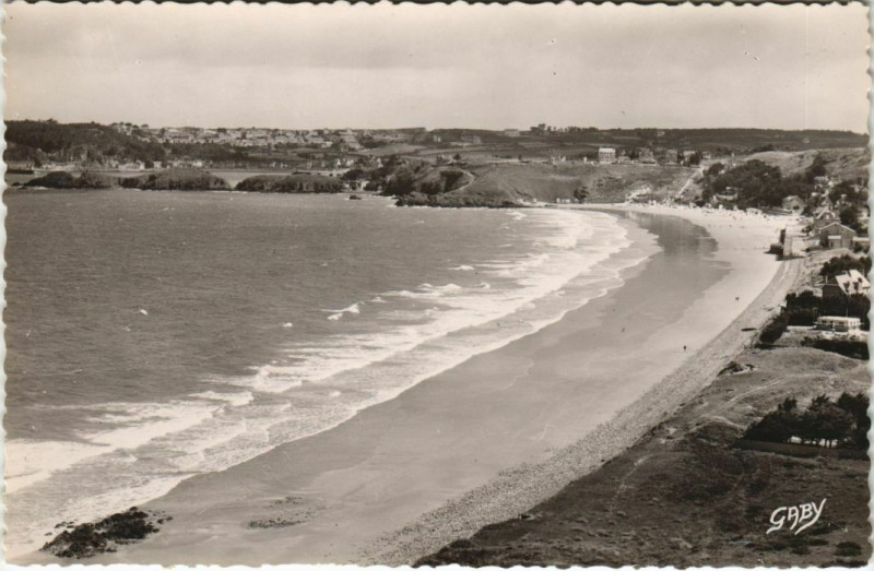 Carte postale ancienne Erquy Plage de Caroual et Vue Generale d'Erquy à Erquy