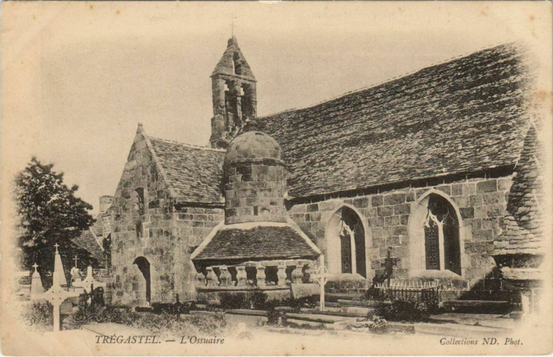 Carte postale ancienne Tregastel L'Ossuaire