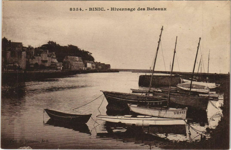 Carte postale ancienne Binic Hivernage des Bateaux