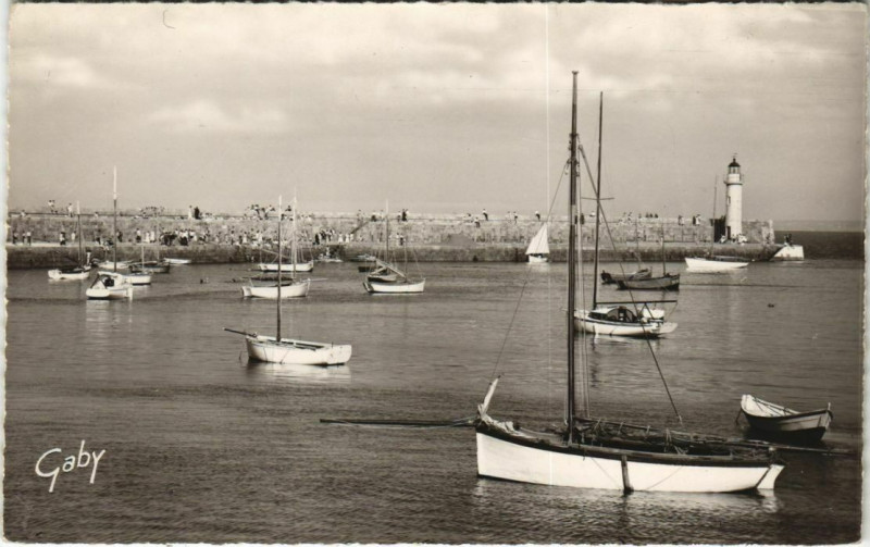 Carte postale ancienne Binic La Jetee