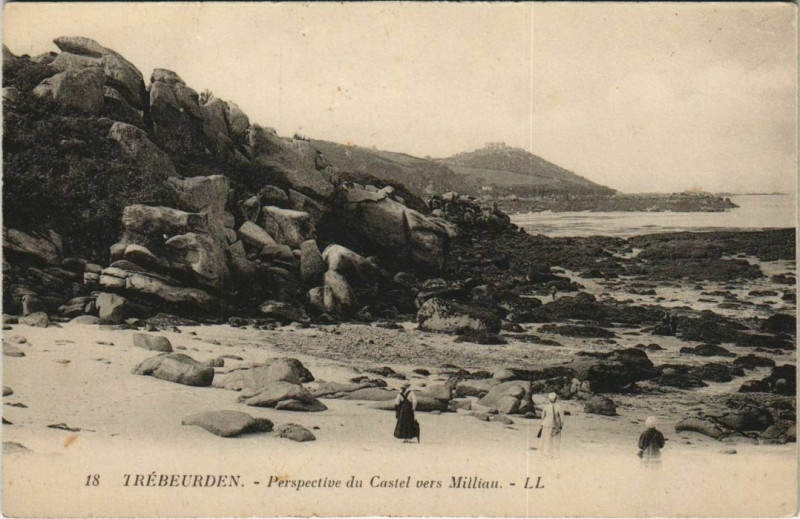 Carte postale ancienne Trebeurden Perspective du Castel vers Milliau