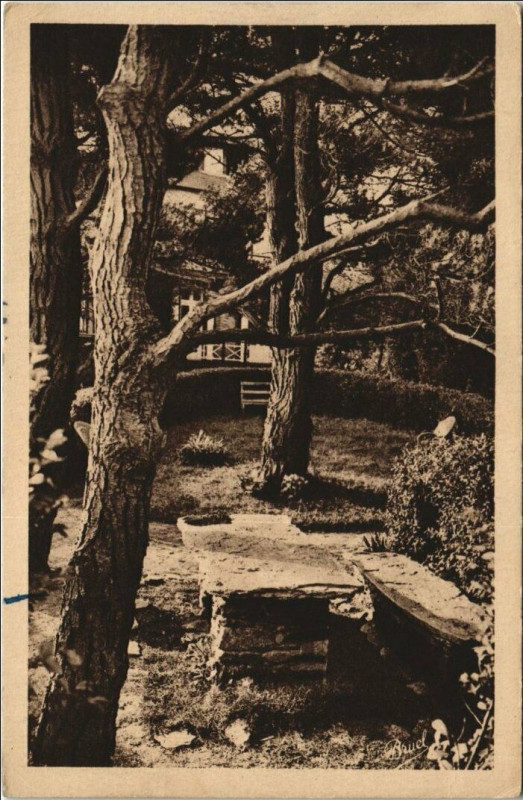 Carte postale ancienne Saint-Cast Bellevue - La Table de Pierre
