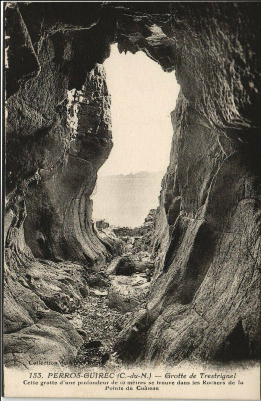 Carte postale ancienne Perros-Guirec Grotte de Trestrignel à Perros-Guirec