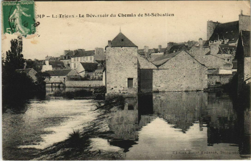 Carte postale ancienne Guingamp Le Trieux - Le Deversoir du Chemin de Saint-Sebastien à Guingamp