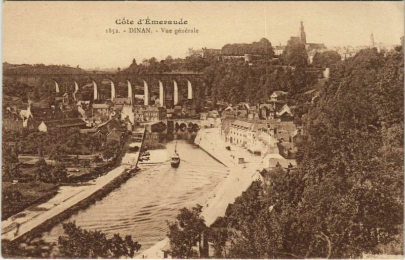 Carte postale ancienne Dinan Vue Generale à Dinan