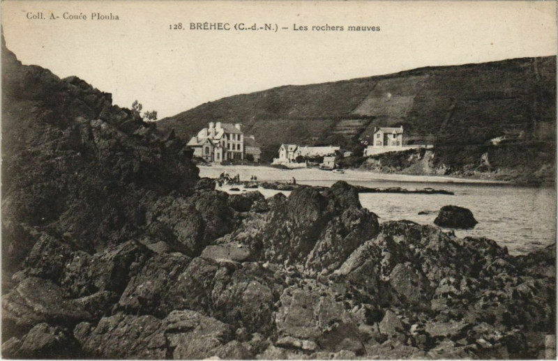 Carte postale ancienne Brehec Les Roches Mauves