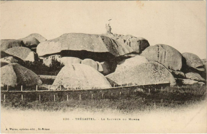 Carte postale ancienne Tregastel La Sauveur du Monde