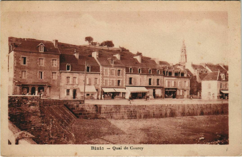 Carte postale ancienne Binic Quai de Courcy