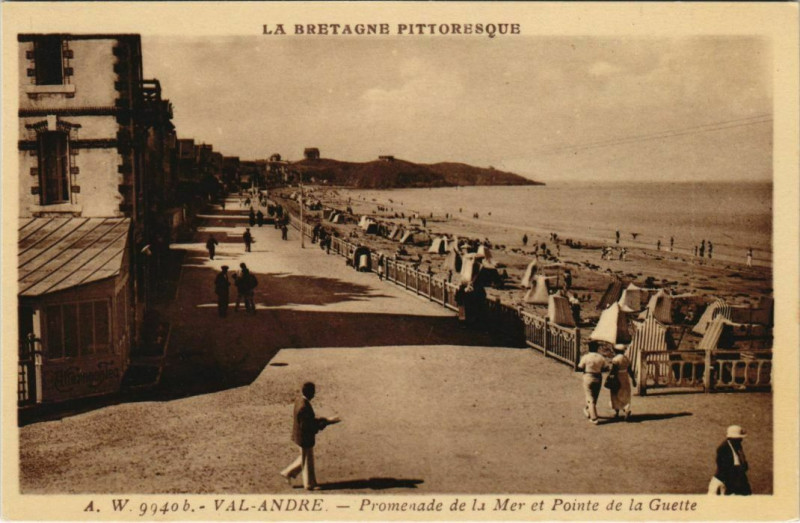 Carte postale ancienne Le Val-Andre Promenade de la Mer et Pointe de la Guette
