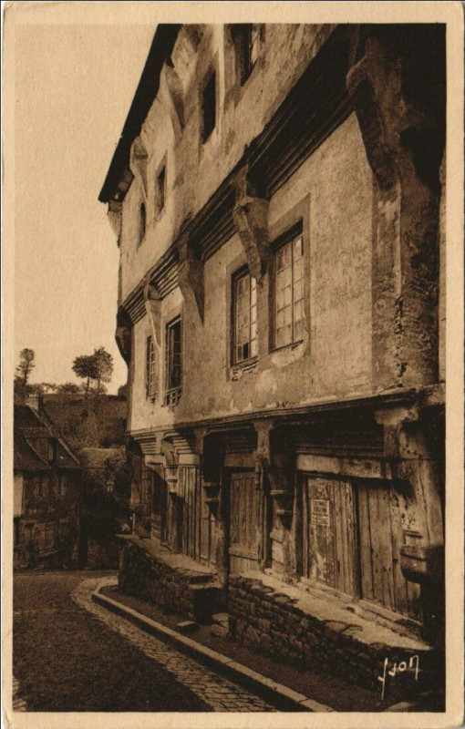Carte postale ancienne Dinan Ancienne Maison du Commandeur à Dinan