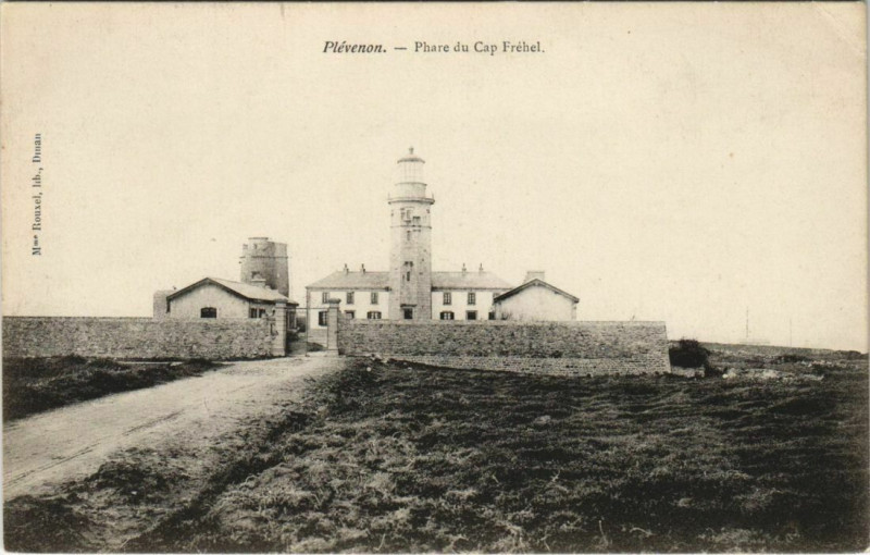 Carte postale ancienne Plevenon Cap Frehel - Phare du Cap Frehel
