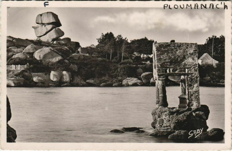 Carte postale ancienne Ploumanach L'Oratoire de Saint-Guirec