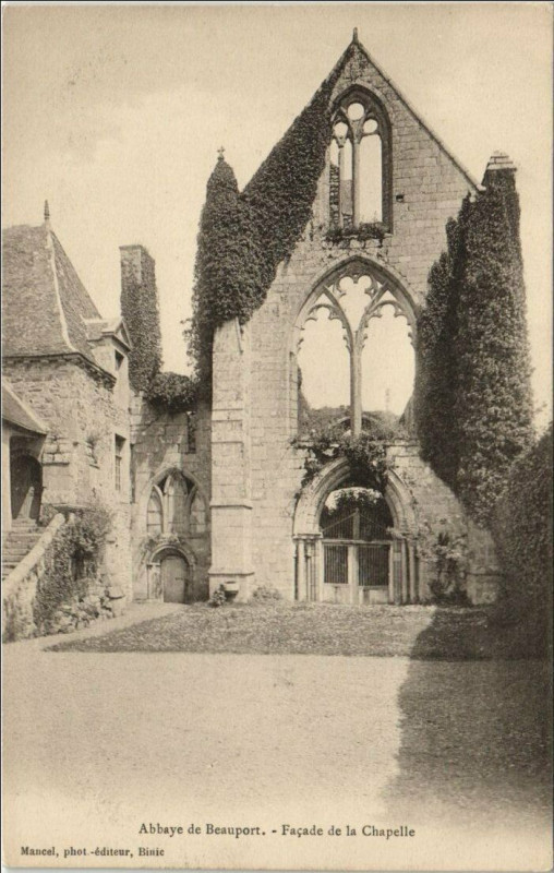 Carte postale ancienne Abbaye de Beauport - Facade de la Chapelle