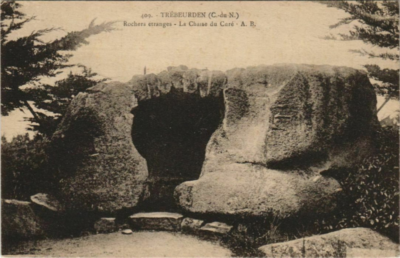 Carte postale ancienne Trebeurden Rochers Etranges - La Chaise du Carre