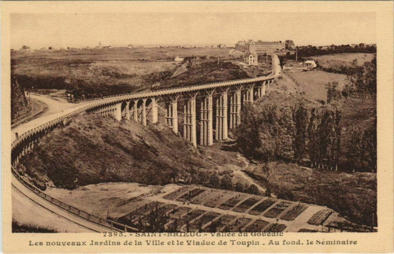 Carte postale ancienne Saint-Brieuc Vallee du Gouedic - Les Nouveaux Jardins de la Ville à Saint-Brieuc