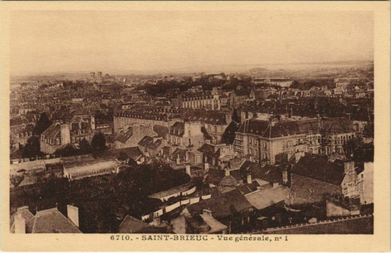 Carte postale ancienne Saint-Brieuc Vue Generale à Saint-Brieuc