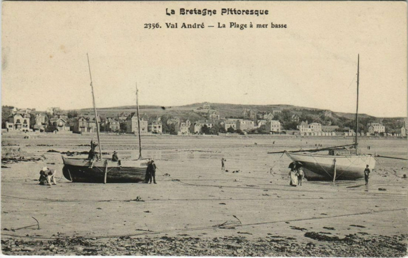 Carte postale ancienne Val-Andre La Plage a mer basse France