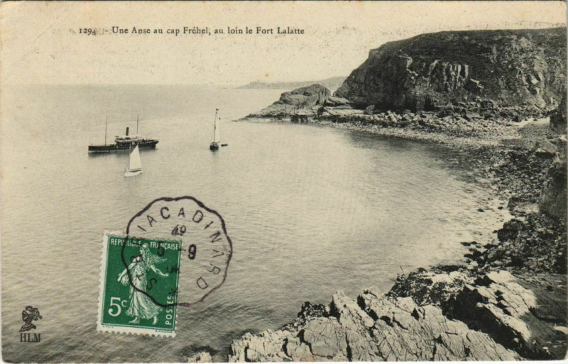 Carte postale ancienne Une Anse au cap Frehel France