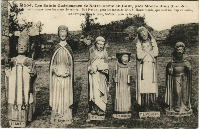 Carte postale ancienne Moncontour Les Saints Guerisseurs de N.D. France à Moncontour