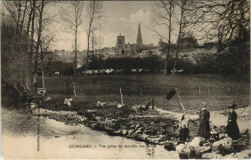Carte postale ancienne Guingamp Vue prise du moulin des Salles France à Guingamp