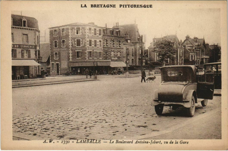 Carte postale ancienne Lamballe Le Boulevard Antoine-Jobert France