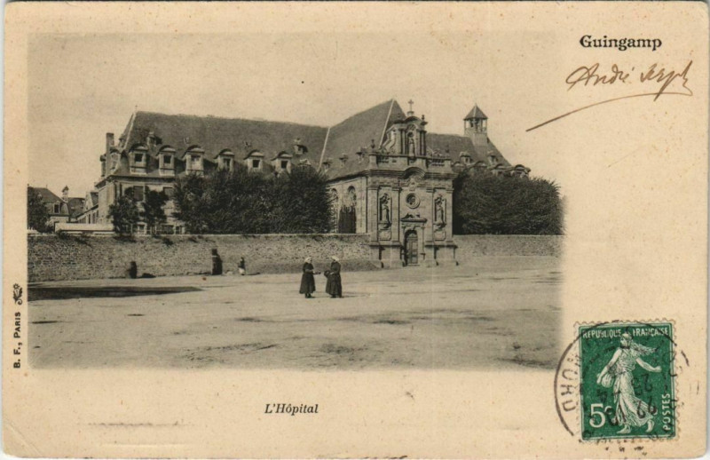 Carte postale ancienne Guingamp L'Hopital France à Guingamp
