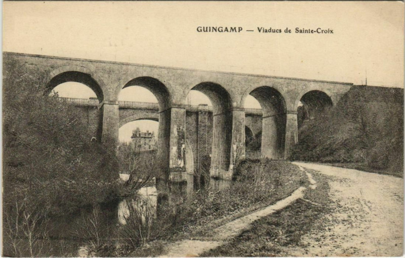 Carte postale ancienne Guingamp Viaducs de Sainte-Croix France à Guingamp