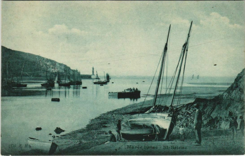 Carte postale ancienne Saint Brieuc Maree Basse France à Saint-Brieuc