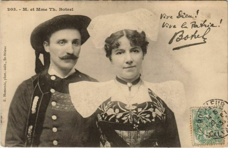 Carte postale ancienne Saint Brieuc M et Mme Th.Botrel France à Saint-Brieuc