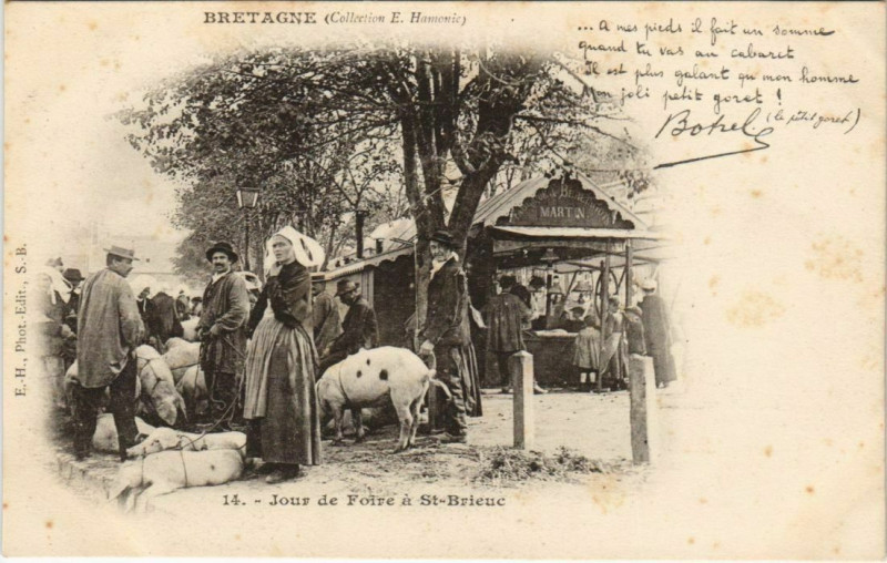 Carte postale ancienne Saint Brieuc Jour de Foire a Saint-Brieuc France à Saint-Brieuc