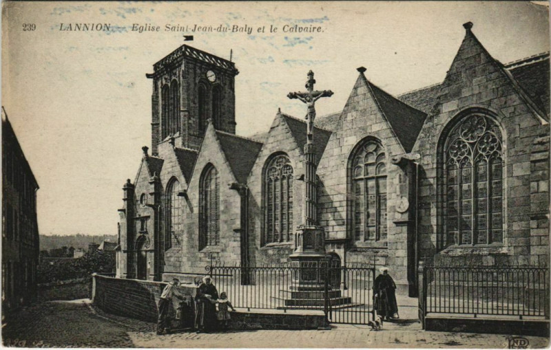 Carte postale ancienne Lannion Eglise Saint-Jean du Baly France à Lannion