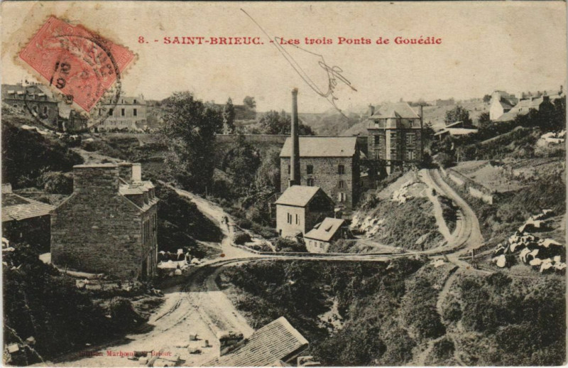 Carte postale ancienne Saint Brieuc Les trois Ponts de Gouedic France à Saint-Brieuc