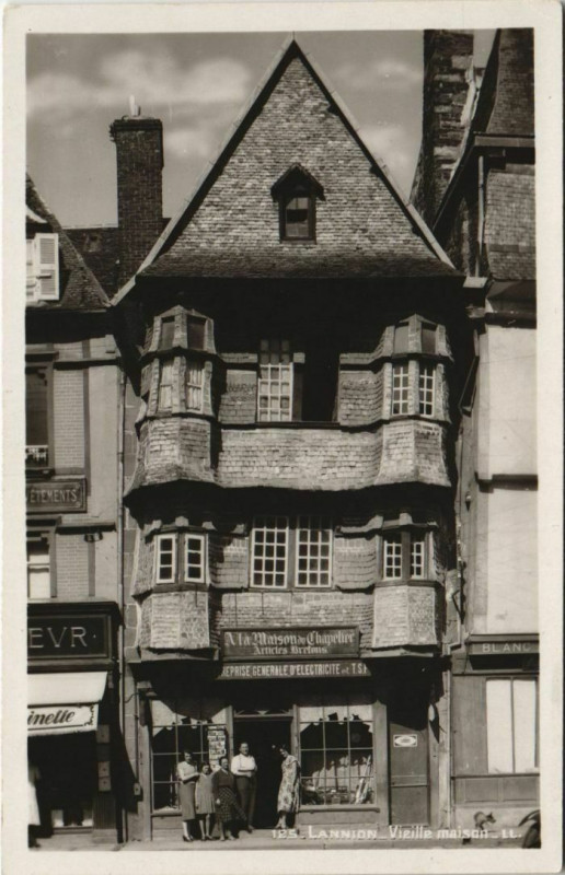 Carte postale ancienne Lannion Vieille Maison France à Lannion