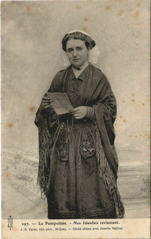Carte postale ancienne Paimpol Nos Islandais reviennent France à Paimpol