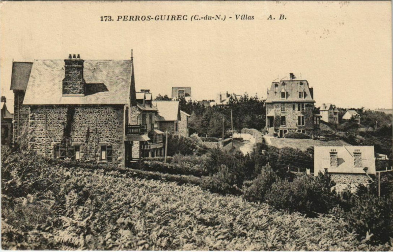 Carte postale ancienne Perros-Guirec Villas France à Perros-Guirec