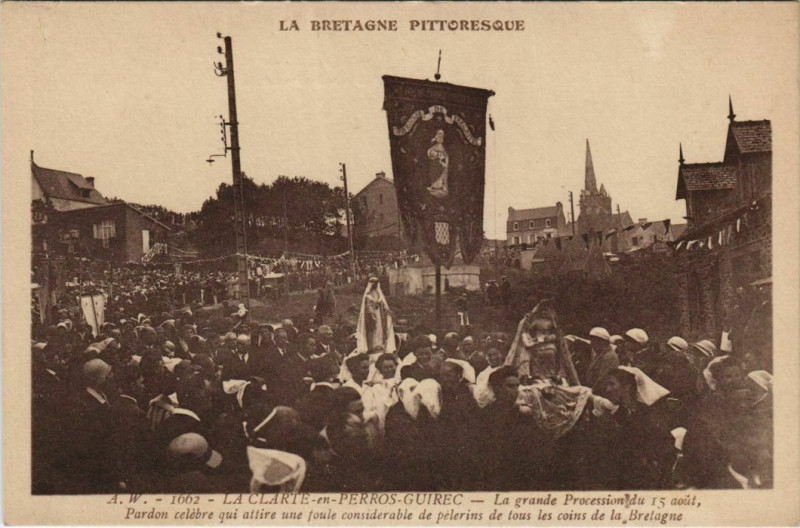 Carte postale ancienne Perros-Guirec La grande Procession France à Perros-Guirec
