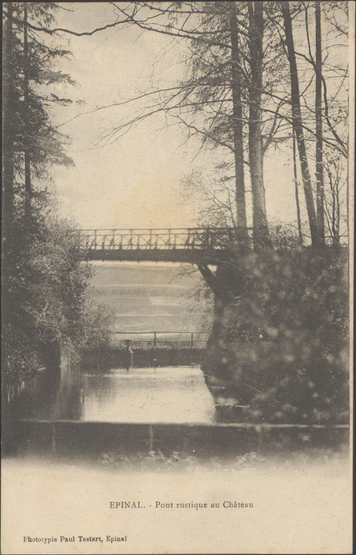 Carte postale ancienne Carte postale, Epinal, Pont rustique au Château 2