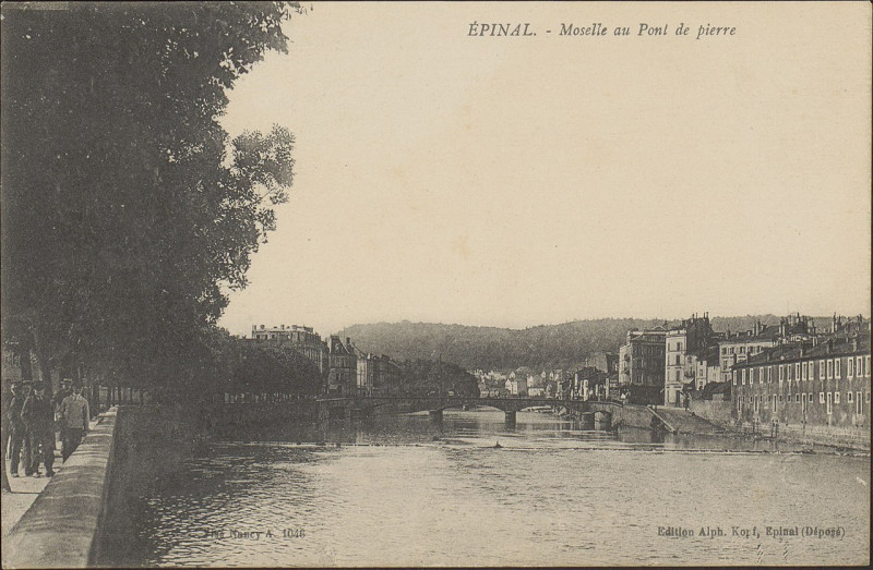 Carte postale ancienne Carte Postale, Epinal, La Moselle au Pont de pierre