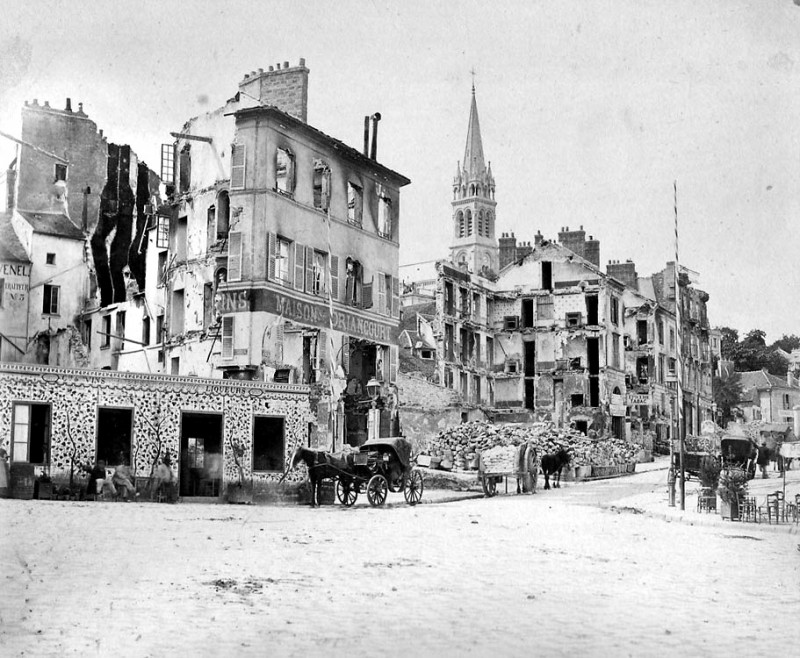 Carte postale ancienne Braun, Adolphe (1811-1877) - Paris, 1871 - St Cloud, La place