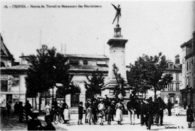Carte postale ancienne Bourse travail 1915 bienfaiteurs 08028