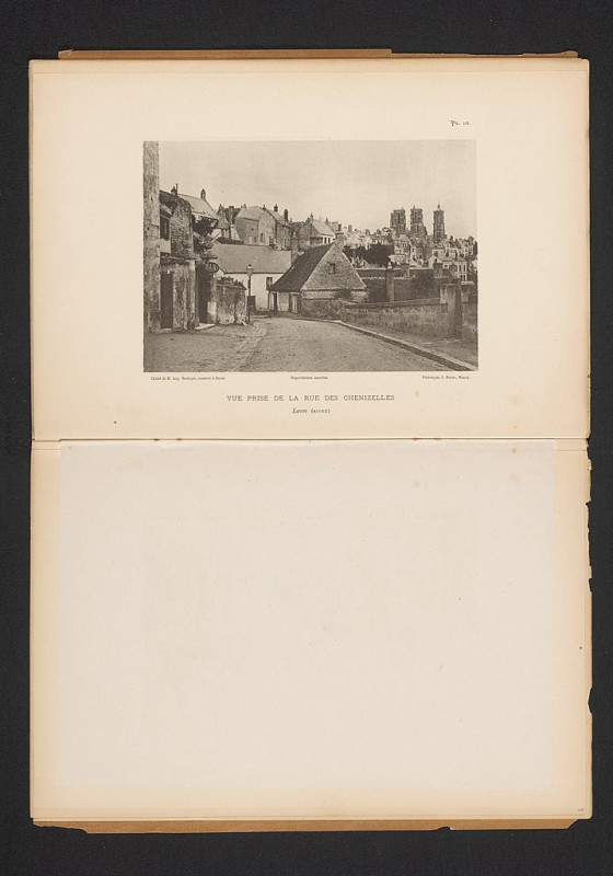 Carte postale ancienne Gezicht op de Rue des Chenizelles in Laon, Frankrijk Vue Prise de la Rue de Chenizelles (titel op object) Laon (Aisne) (serietitel op object), Rp-F-20