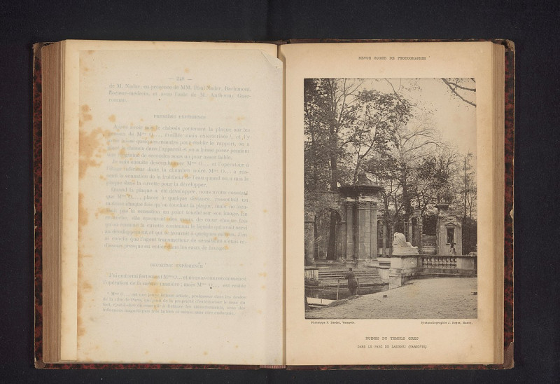 Carte postale ancienne Ruïnes van een Griekse tempel in Łazienki Park Ruines du temple grec - dans le parc de lazienki (varsovie) (titel op object), Rp-F-2001-7-1104A-12