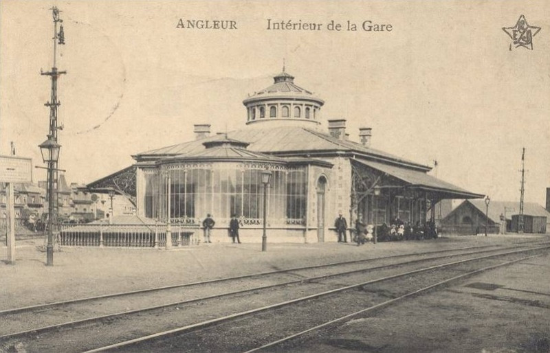 Carte postale ancienne Angleur ancienne gare quais