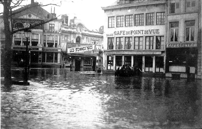 Carte postale ancienne Pl theatre 0001